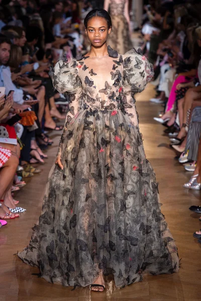 Look 32